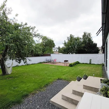 Karjamaa - Garden, Free Parking, Air Conditioning Apartment