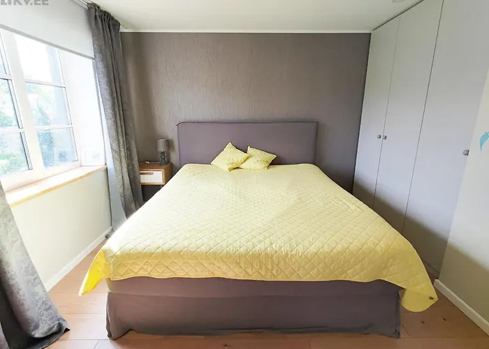 Apartment Rendixime - Karjamaa - Garden, Free Parking, Air Conditioning Parnu